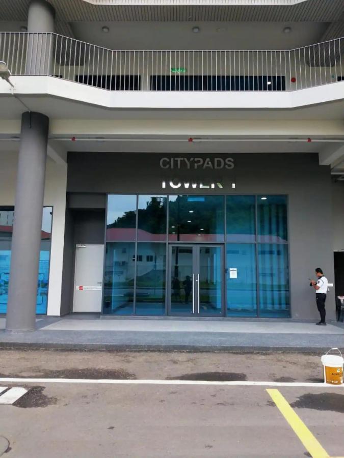 Hotel Jesselton Quay Sea View Kota Kinabalu Exterior foto